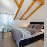 Lovely Home In Tkon With House A Panoramic View 度假居 *