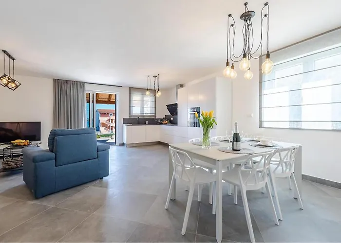 3 Bedroom Stunning In * 트콘