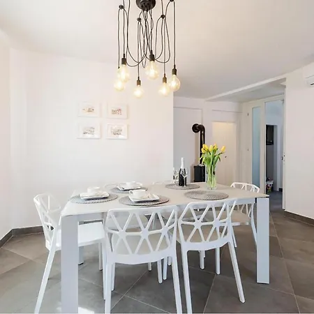 Semesterbostad Lovely In With House A Panoramic View *