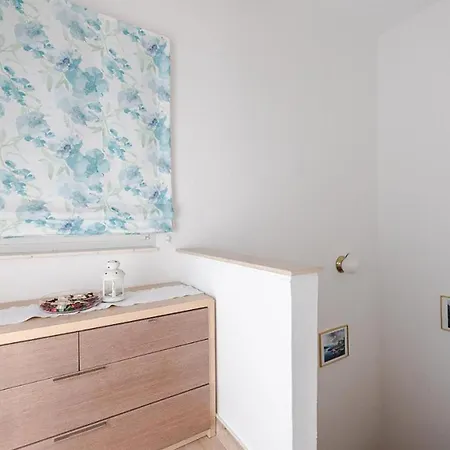 Semesterbostad Lovely In With House A Panoramic View *
