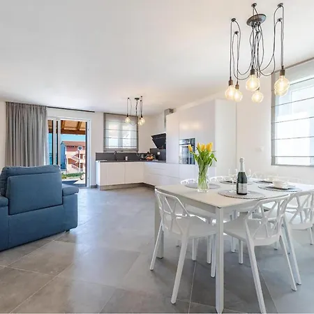 Lovely In With House A Panoramic View * Tkon