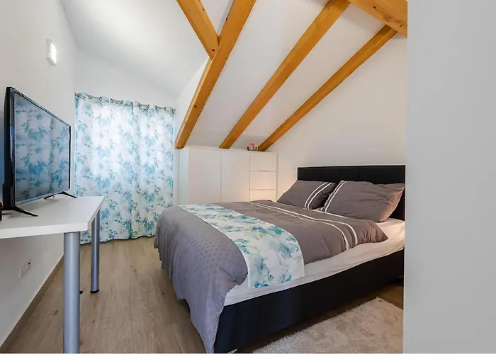 3 Bedroom Stunning In Casa vacanze *