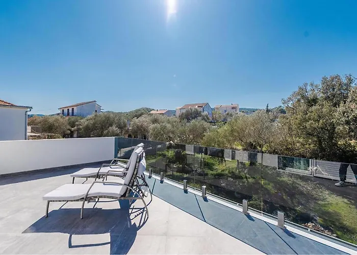 3 Bedroom Stunning In Casa vacanze